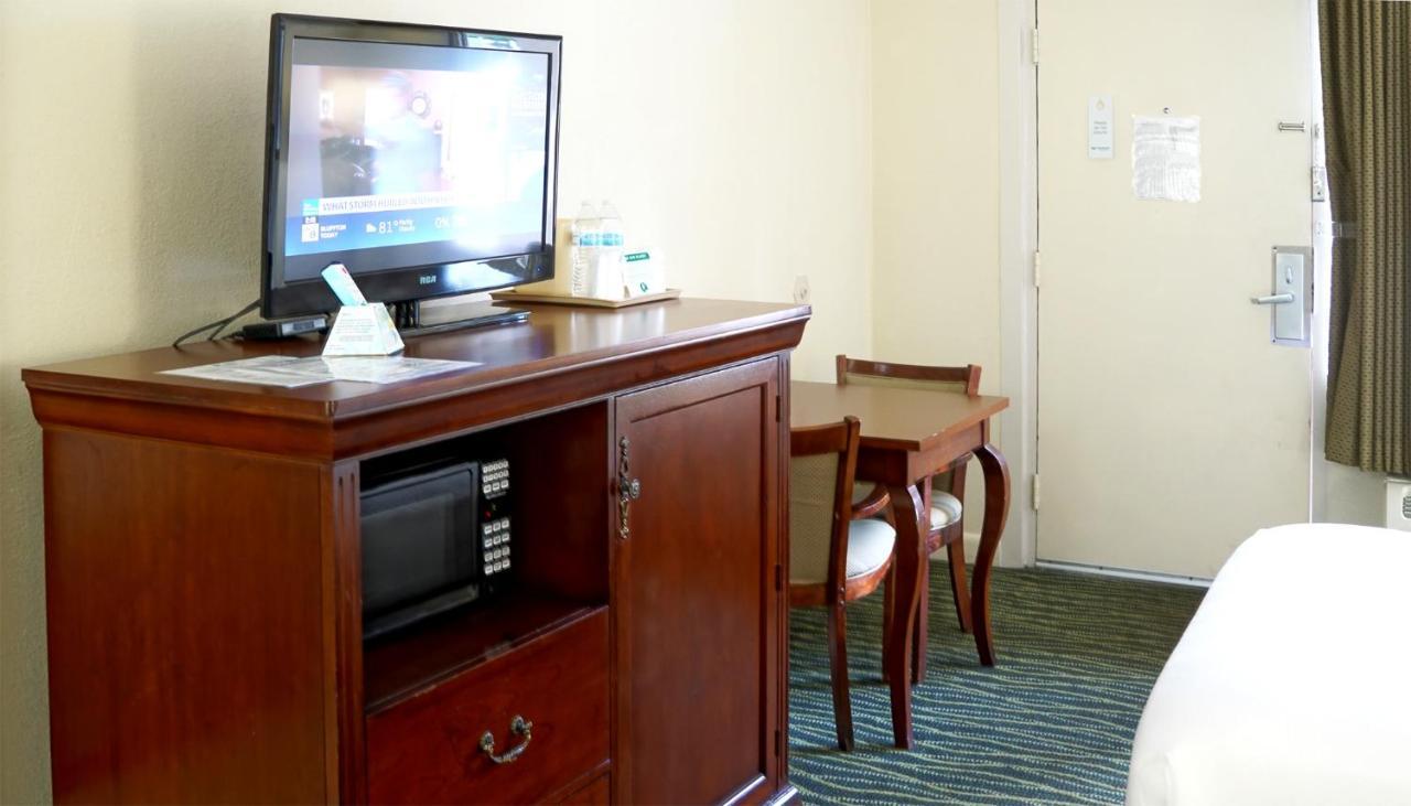 Best Western Point South Yemassee Bagian luar foto